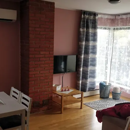 Daire Ground Floor Terrace Apartement With Bikes *